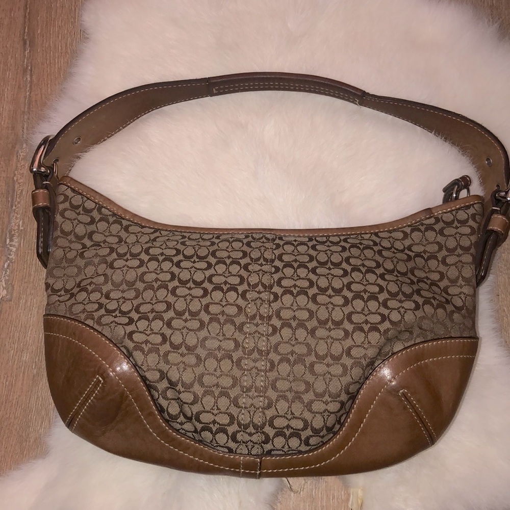 COPY - Authentic Signature Coach